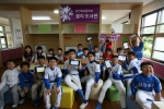 LG유플러스가 도서•벽지 초등학교 학생들이 스마트기기를 활용해 학습과 교양 함양에 필요한 콘텐츠를 이용할 수 있도록 'LTE 꿈의 도서관'을 건립하고, LTE 데