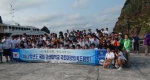 군산대학교 총학생회와 공무원직장협의회는 21일(목)부터 23일(토)까지 3일간 총학생회 학생 70명과 공직협 회원 40명 등 110명이 참가한 가운데 독도탐방을 실시하였다.