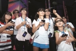 6일(月), 미래형 정보기술 체험관 티움(T.um)에서 이종천 수석(왼쪽에서 두번째)이 자녀 이예진 양(왼쪽 첫번째) 및 가족들과 함께 3D안경을 착용하고 입체영상을 감상하며 즐거