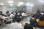 덕성여대 김이배 교수가 기업경영분석사 자격시험 개회사를 하고 있다.