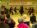 (주)모던팝스오케스트라와 (주)스포츠토토가 공동주최하는 “모던팝스오케스트라와 함께하는 2012 희망나눔 음악회“를 오는 12월 28일 (금) 노원구 사회복지법인 홍파복지원에서 노인
