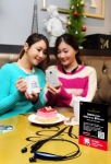 LG전자 스테레오 블루투스 헤드셋 ‘LG TONE시리즈’(HBS-700/730)가 글로벌 판매 100만대를 돌파했다. LG전자는 이를 기념해 지난달 21일부터 내달 3일까지 커피전