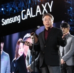 '갤럭시 노트 데이' 행사에서 삼성전자 한국총괄 백남육 부사장이 행사장을 찾은 고객들에게 인사말을 하는 모습.