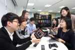 LG유플러스(부회장 이상철 /www.uplus.co.kr)가 ‘U+ 체험단’을 발족하고, 고객과 임직원이 자사의 유무선 전략 핵심서비스를 직접 체험해보고 서비스 품질을 개선한다. 