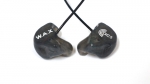 가수 WAX 의 ACS T3 커스텀 이어폰