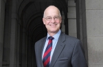 옥스포드 대학교 앤드류 해밀턴 총장(출처: University of Oxford)