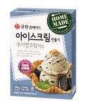 삼양사가 집에서 간편하게 아이스크림을 만들어 먹을 수 있는 제품인 큐원 홈메이드 아이스크림만들기 쿠키앤크림믹스를 출시했다.