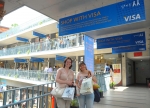 비자는 한국 방문 외국인 관광객을 위한 특별한 쇼핑 혜택을 마련했다.