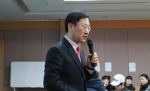 박영만 마케팅홍보연구소장이 특강을 진행하고 있다.