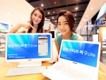 삼성전자는 프리미엄 디자인의 노트북 아티브 북9 라이트와 데스크탑 성능에 세련된 디자인을 갖춘  올인원 PC 아티브 원5 스타일을 국내 시장에 출시한다. 사진은 삼성전자 모델이 서