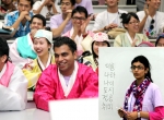 여성가족부와 한국청소년단체협의회가 개최한 2011 아시아청소년초청연수에서 아시아 청소년들이 한글수업을 하며 즐거워하고 있다.