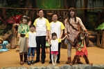 한사랑 문화체험 행사에 참석한 우정사업본부 김준호 본부장(가운데 왼쪽)과 한국백혈병어린이재단 강태석 이사(가운데 오른쪽)