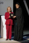 최초의 교육상이자, 교육 분야에 세계적인 기여를 한 개인에게 수여하는 2013 와이즈 교육상 수상자로 콜롬비아의 비키 콜버트가 선정됐다.