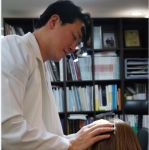 피부 재생력 급격히 떨어지는 겨울에는 탈모 예방 및 치료는 필수적이다. 류호섭 원장은 겨울철 모발관리 비법을 전수했다.