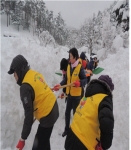 충남도는 최근 폭설로 인명과 재산 피해가 속출하고 있는 강원도를 비롯한 동해안 일대 피해복구 활동을 지원하기 위해 도내 자원봉사단을 모집해 현장에 파견했다.