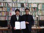 유니웰리빙은 차상위 계층을 위한 복지의 일환으로 지역 아동센터와 연계를 통한 저소득층 아동 중 학교 부적응 학생을 대상으로 미술 심리 치료를 지원한다고 밝혔다.