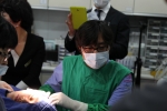 오메가리프팅 시연 장면, 강남피카소의원 김호찬 원장