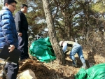 김재홍 포항시 부시장이 시장 권한대행 첫날인 지난 6일 오전 소나무재선충 방제사업지 현장점검에 나섰다.
