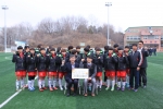 교촌에프앤비가 오산시에 위치한 오산정보고등학교 여자축구부를 후원했다.
