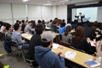 대한신학대학원대학교 상담심리치료학과 이재연 교수는 매주 대한상담심리치료학회와 LJY 행복한 상담심리연구소를 통해 상담심리를 통한 부모교육 및 부부교육을 강연한다.