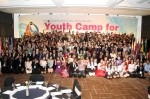 여성가족부와 한국청소년단체협의회가 8.8일(금) AW컨벤션센터에서 개최한 ‘2014 아시아청소년 초청연수’의 개회식에서 한국과 아시아23개국 200명 청소년들이 함께한 가운데 기념