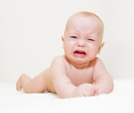 마그다 거버는 RIE 존중 육아를 통해 울음은 아기만의 소통 수단으로, 아기의 울음을 불편해하지 말고 잘 관찰하여 아기가 무엇을 말하는지 이해하라고 말한다. (사진출처: www.c