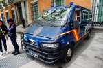 스페인 국가경찰은 관광객을 보호하기 위해 많은 노력을 하고 있다.