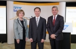 어데어 폭스-마틴 SAP APJ 회장, 퀙 스위 콴 싱가포르개발은행 부사장, 롭 엔슬린 SAP SE 글로벌 오퍼레이션 사장