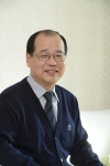 건국대 김민희 교수가 태아-신생아 주산기 의학서를 국내서 첫 발간했다.