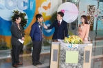 명문요양병원 김동석 원장(왼쪽 첫번째)와 김기현 환우(왼쪽 두번째)가 광주방송 나눔, 사랑의 시작입니다’서 성금 전달 및 소감을 전하고 있다.