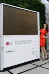 LG전자가 세계 최고 효율의 가스 냉난방기인 30마력 가스히트펌프 슈퍼2 를 출시했다