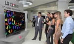 LG전자가 12일 브라질 상파울루에서 2015년 TV신제품 발표회를 열고 현지 프리미엄 TV 시장 공략에 박차를 가한다