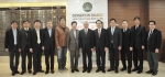 건국대 수의과대학 출신 동문들과 중앙백신연구소(대표 윤인중), 수의과대학(학장 송창선) 소속 교수들이 수의과대학 증축과 수의대 부속 동물병원 리모델링을 위한 발전기금으로 5억 원을