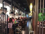 상해푸동점에서 한국식 BBQ를 맛보는 중국인들
