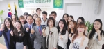 한 70대 원로 교육자가 1950년대 어린 시절 5,000환의 도움을 가슴 깊이 간직하고 60년 후 20억 원을 대학에 기부해 매년 어려운 학생들에게 장학금을 지원하는 후배사랑의 