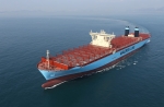 대우조선해양이 건조한 18,000 TEU급 컨테이너선의 시운전 모습