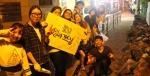 건국대 학생들의 게릴라가드닝 동아리 쿨라워 학생들이 이번엔 야간에 광진구 곳곳 버스정류장 인근 거리 공터에 꽃을 심는 야간 게릴라가드닝을 펼쳤다