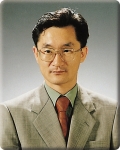 건국대학교는 19일 수의과대학 부속 동물병원장에 김휘율 수의학과 교수를 임명했다