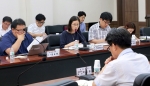 충남연구원이 22일 개최한 제1차 석탄화력발전과 미세먼지 세미나에서 명형남 박사 가 발표하고 있다