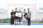예당고 김선옥 교사, 정지용 군, 이승연 양, 류민우 군, 현대자동차 브랜드전략실 김민수 이사 (왼쪽부터)