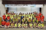 김영재 볼보트럭코리아 사장이 2016 볼보트럭 어린이 여름 영어 캠프에 참가한 어린이들과 단체사진을 촬영했다