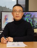 허용석 교수 연구팀이 면역체계에 의한 암세포 파괴를 방해하는 면역 체크포인트 단백질과 면역항암제들의 복합체 결정 구조를 규명하여 면역 세포의 암세포 공격을 활성화시키는 면역항암제의