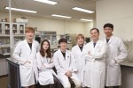 건국대학교 줄기세포재생생물학과 도정태 교수 연구팀은 완전만능줄기세포와 준만능줄기세포를 살아있는 상태에서 형광 색깔로 쉽게 구별할 수 있는 기술을 개발했다