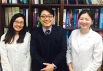 건국대학교 생명특성화대학 김동은 교수 연구팀이 폴리에틸렌글리콜이 접합된 나노크기의 산화그래핀을 이용한 유전자 증폭반응 신기술을 세계 최초로 개발했다 사진은 김동은 교수와 김효령(왼