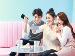 삼성전자가 올해 첫 스마트폰으로 영 프리미엄 타겟의 2017년형 갤럭시 A5를 19일 출시한다