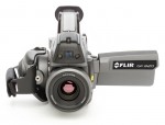 플리어시스템 코리아가 SK에너지 울산 Complex에 FLIR GF320 가스 이미징 카메라를 공급했다. 사진은 GF320 제품