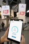 KT가 27일 평창동계올림픽 개폐회식장, 주요 경기장에서 KT의 5G 시범망과 평창 5G 규격을 준수한 삼성전자의 5G 단말을 연동하는데 성공했다