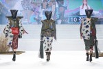 건국대 예술디자인대학 장다영 학생이 8일 강남구 학여울 전시장에서 열린 제35회 대한민국패션대전에서 은상을 수상했다