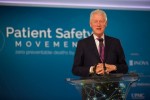 클린턴 재단 창립자이자 미국 42대 대통령 빌 클린턴이 런던에서 열리는 6차 연례 세계 환자안전과학기술서밋에서 6년 연속으로 기조연설을 한다