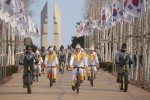 2018 평창 동계올림픽을 밝힐 성화가 21일 철원에서 도착해 강원지역에서의 첫 봉송을 시작했다